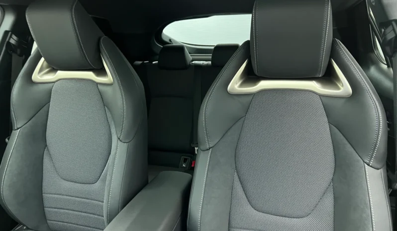 
								Toyota C-HR Collection Première Hybride Rechargeable full									