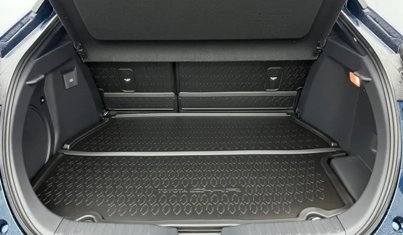 
								Toyota C-HR Collection Première Hybride Rechargeable full									
