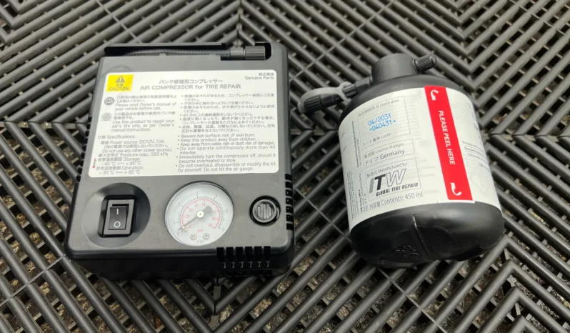 
								Toyota C-HR Collection Première Hybride Rechargeable full									