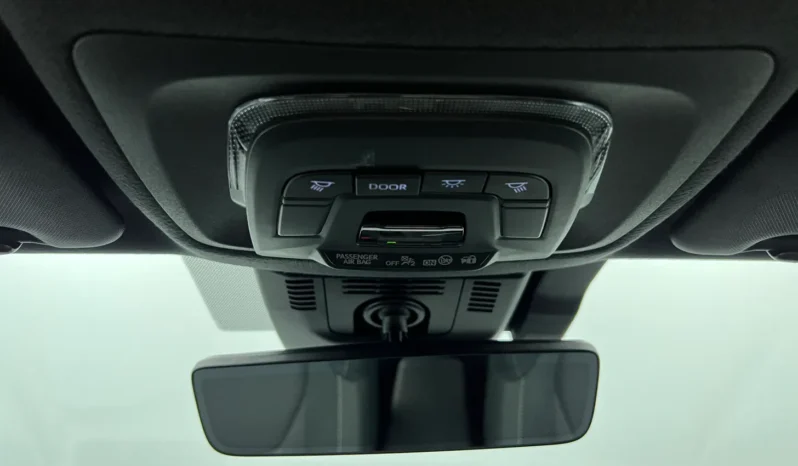 
								Toyota C-HR Collection Première Hybride Rechargeable full									