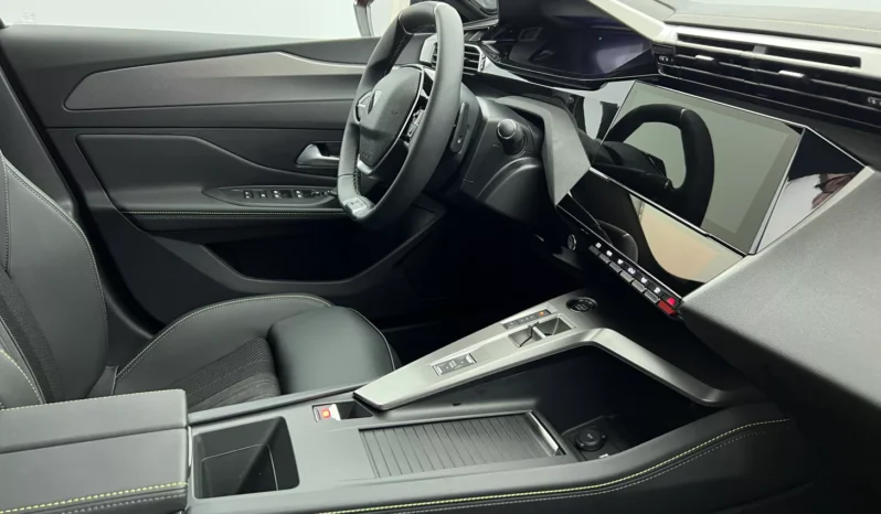 
								PEUGEOT 308 GT BlueHDi 130 S&S EAT8 full									