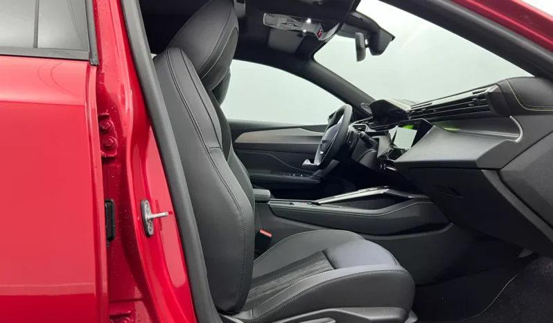 
								PEUGEOT 308 GT BlueHDi 130 S&S EAT8 full									