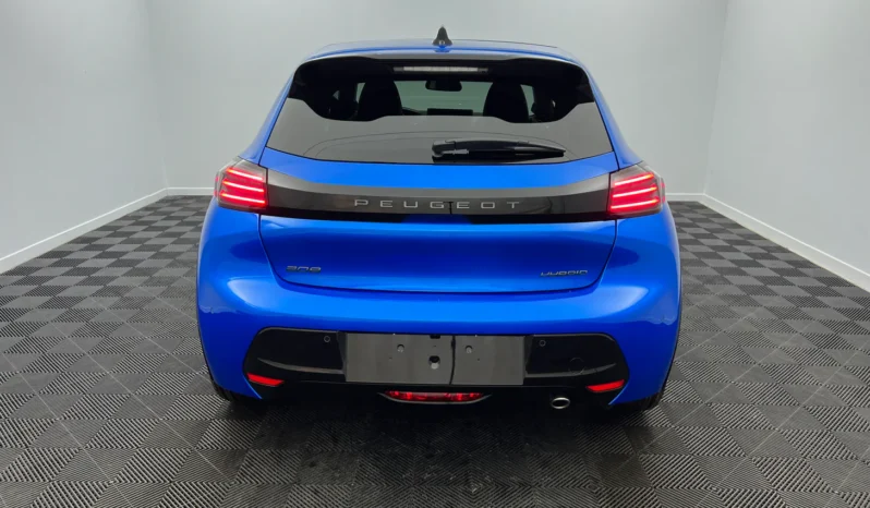 
								PEUGEOT 208 GT Hybrid 110 e-DCS6 full									