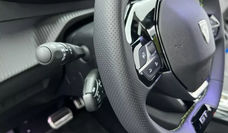 
								PEUGEOT 208 GT Hybrid 110 e-DCS6 full									