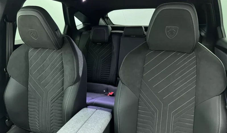 
								PEUGEOT 3008 GT Hybrid 145 e-DCS6 full									