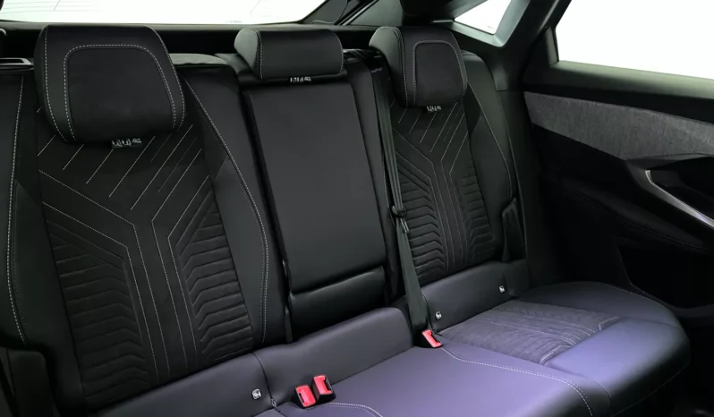 
								PEUGEOT 3008 GT Hybrid 145 e-DCS6 full									