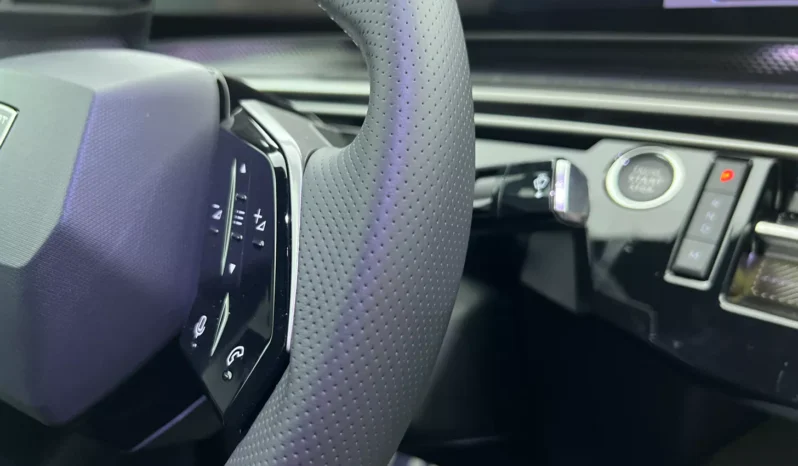 
								PEUGEOT 3008 GT Hybrid 145 e-DCS6 full									
