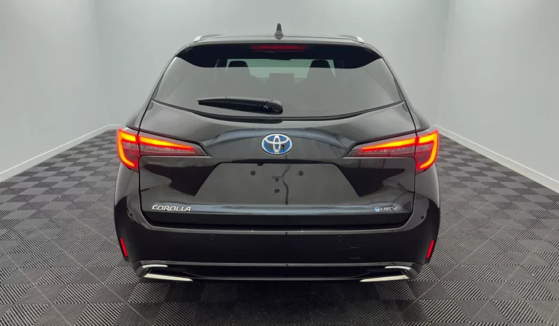 
								Toyota Corolla Touring Sports Design Hybride 178 ch full									
