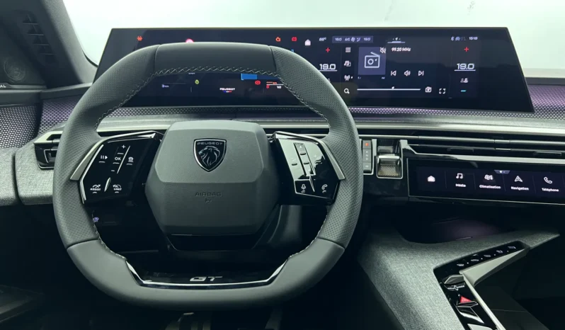
								PEUGEOT 3008 GT Hybrid 145 e-DCS6 full									