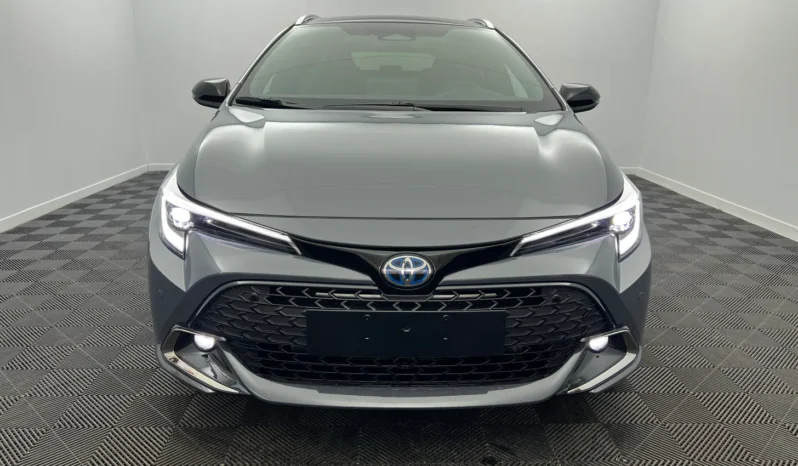 
								Toyota Corolla Touring Sports Design Hybrid 178 ch full									