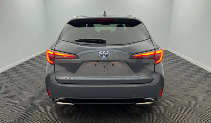 
								Toyota Corolla Touring Sports Design Hybrid 178 ch full									