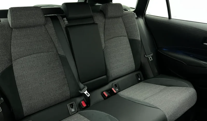 
								Toyota Corolla Touring Sports Design Hybrid 178 ch full									