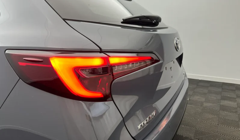 
								Toyota Corolla Touring Sports Design Hybrid 178 ch full									