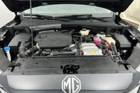 MG ZS Hybrid+ Luxury 197 ch