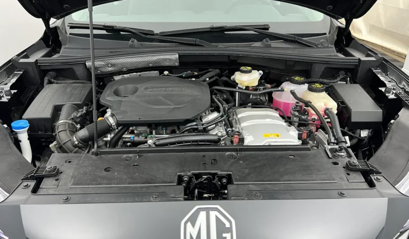 
								MG ZS Hybrid+ Luxury 197 ch full									