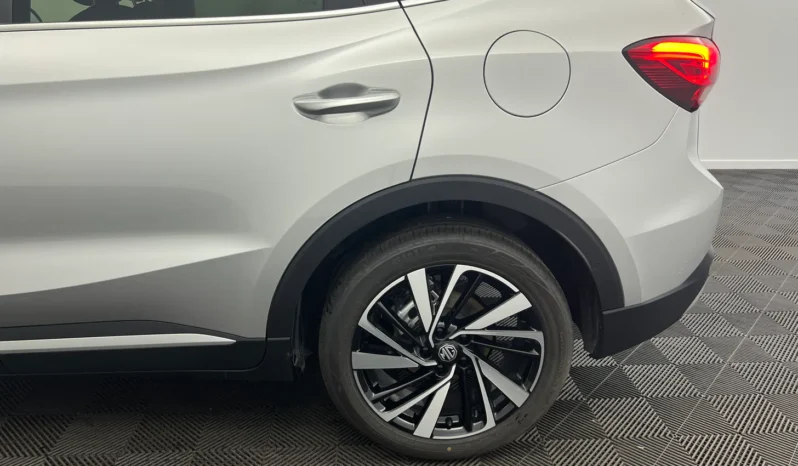 
								MG ZS Hybrid+ Luxury 1.5 L Hybrid+ 197 ch full									