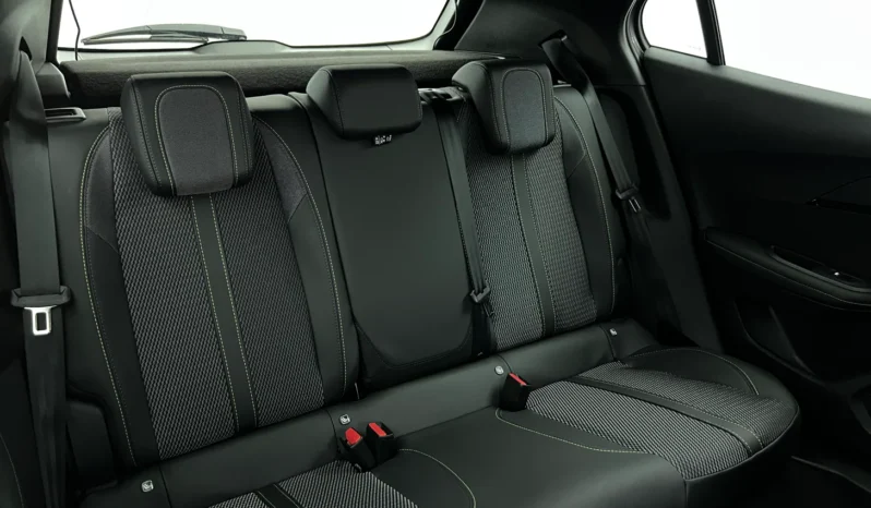 
								PEUGEOT 2008 GT Hybrid 145 e-DCS6 full									