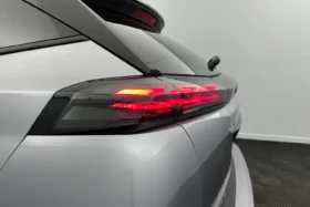 PEUGEOT 2008 GT Hybrid 145 e-DCS6