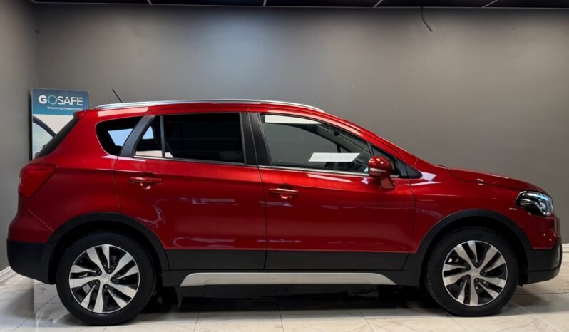 
								Suzuki SX4 S-Cross Hybrid 4×4 143 ch full									