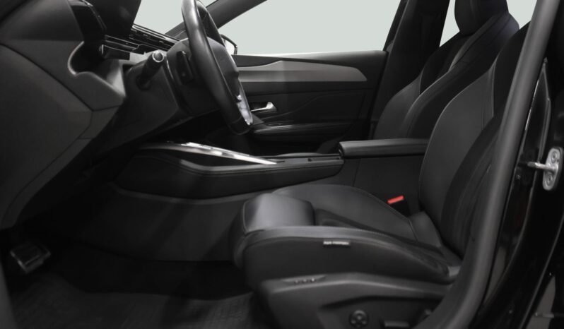 
								Peugeot 408 GT Plug-in Hybrid full									