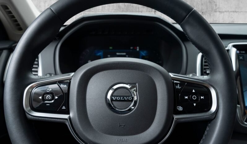 
								Volvo XC90 T8 Recharge Ultra Bright full									