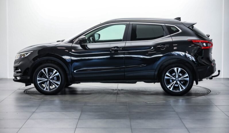 
								Nissan Qashqai DIG-T 116 ch Tekna full									