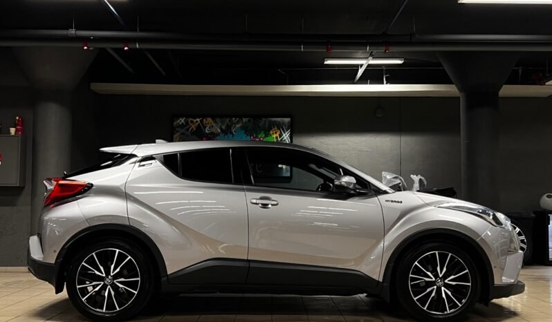 
								Toyota C-HR 1.8 Hybrid LoungeTech full									