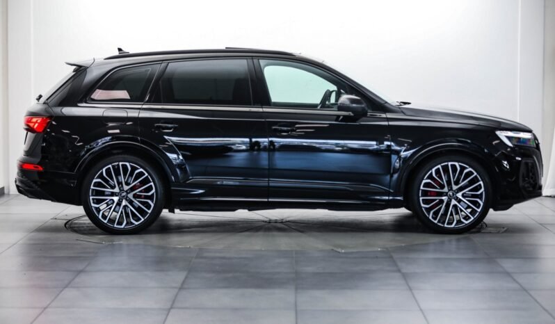 
								Audi Q7 60 TFSI e quattro S line full									