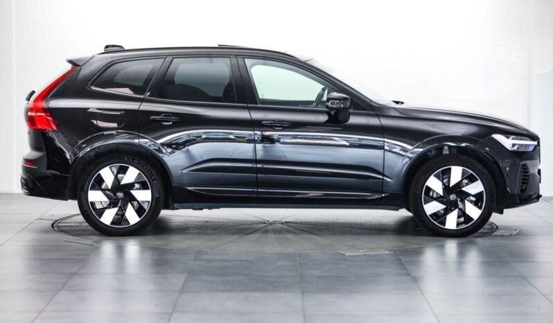 
								Volvo XC60 T6 AWD Ultra Dark — Plug-in Hybrid full									