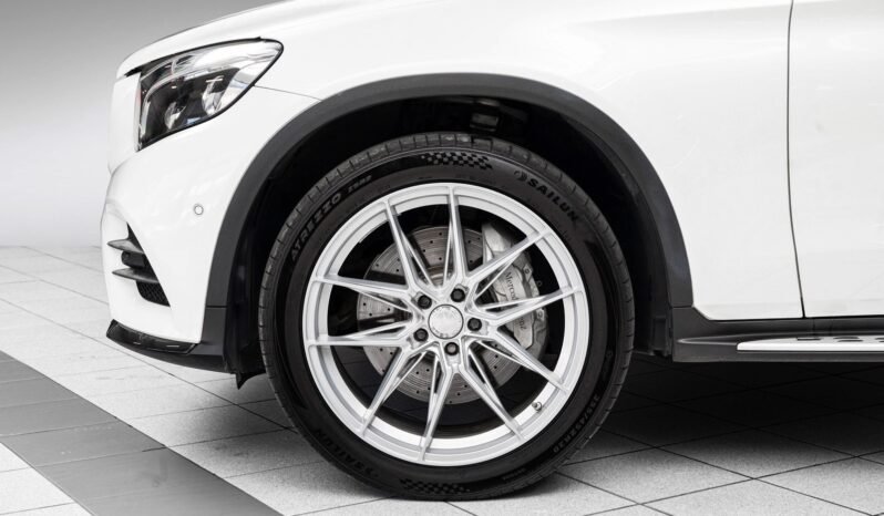 
								Mercedes-Benz GLC 220d 4MATIC – AMG full									