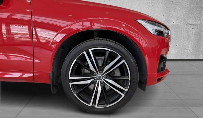 
								Volvo XC60 T8 AWD R-Design full									