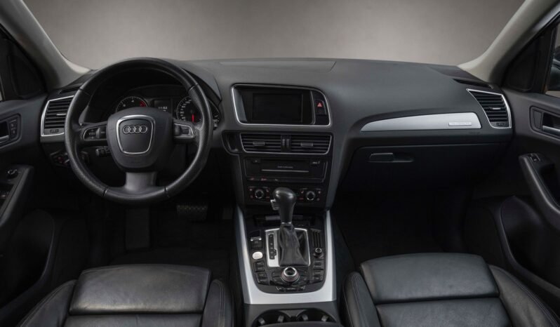 
								Audi Q5 2.0 TDI quattro 170 ch S line full									