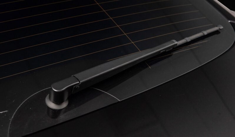 
								Porsche Panamera E-Hybrid SportDesign full									