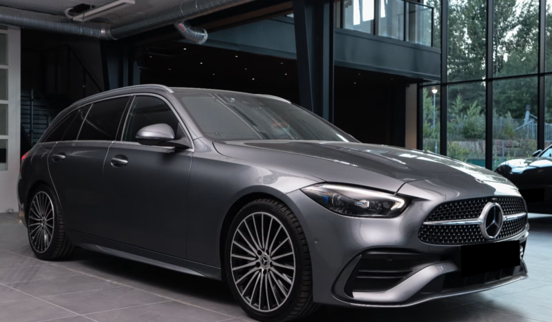 
								Mercedes-Benz C 220 d 4MATIC AMG Sport full									