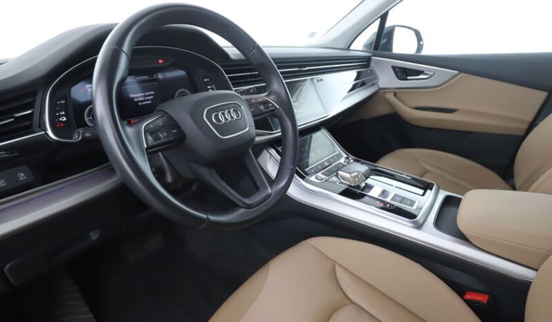 
								Audi Q7 55 TFSI e quattro S tronic full									