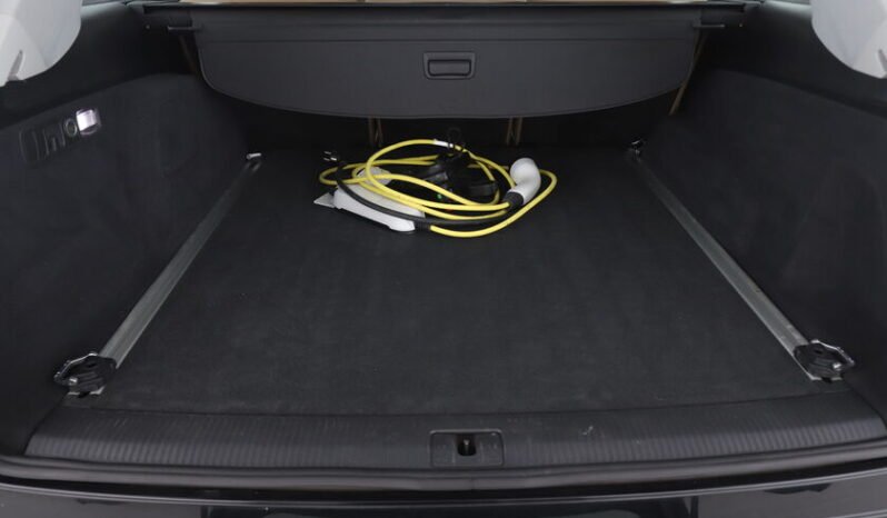 
								Audi Q7 55 TFSI e quattro S tronic full									