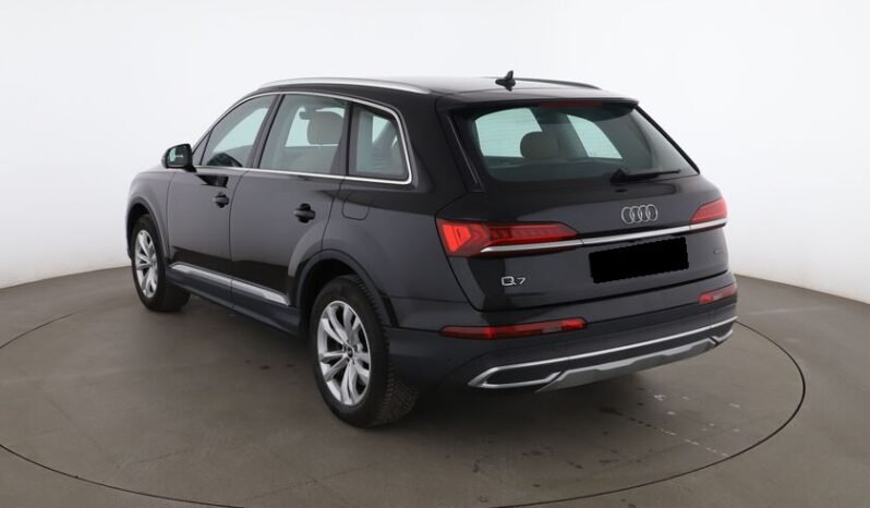 
								Audi Q7 55 TFSI e quattro S tronic full									