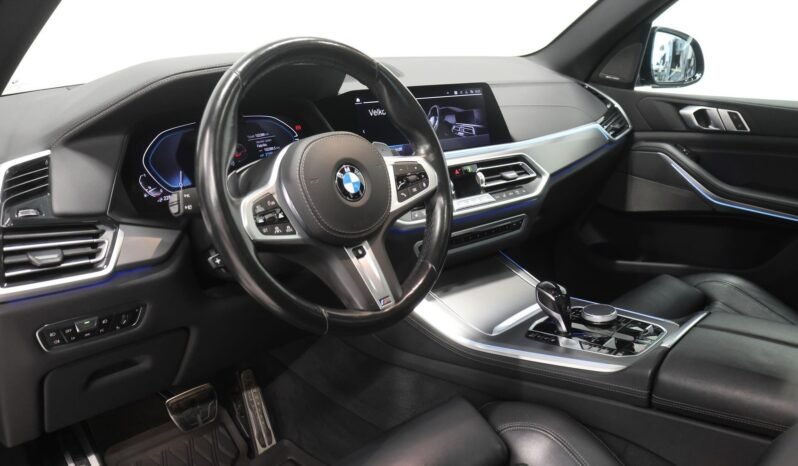 
								BMW X5 xDrive45e M Sport full									