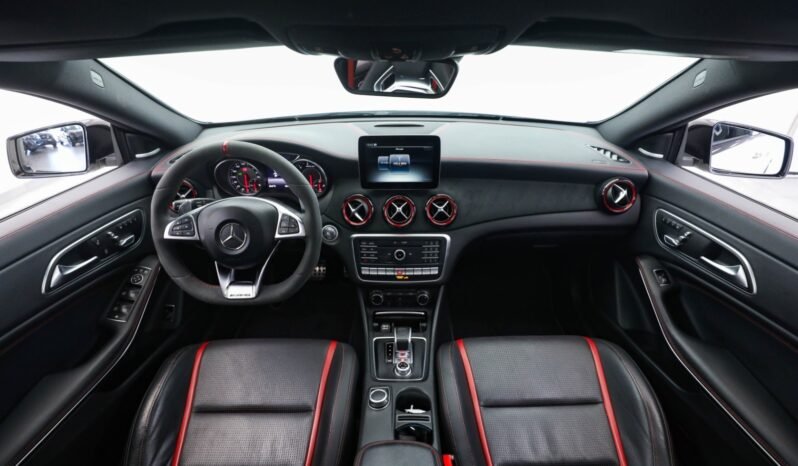 
								Mercedes-Benz CLA 45 AMG Shooting Brake full									