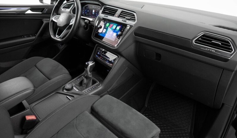 
								Volkswagen Tiguan 2.0 TDI 4Motion DSG full									