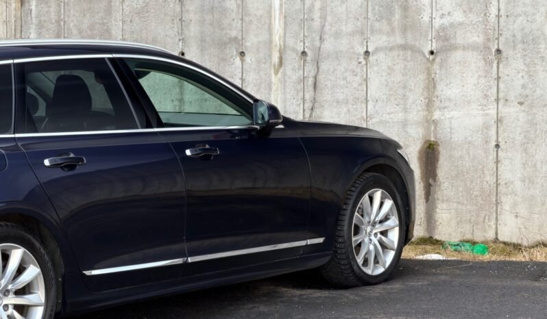 
								Volvo V90 T8 Twin Engine 408 ch Inscription AWD full									