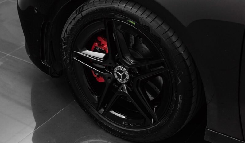 
								Mercedes-Benz A 220 4MATIC 2x AMG full									