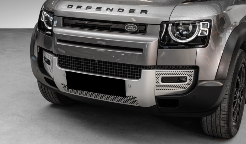 
								Land Rover Defender 110 D240 First Edition full									