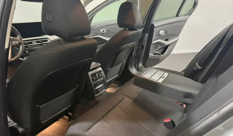 
								BMW 320d Limousine xDrive Shadow-Line full									