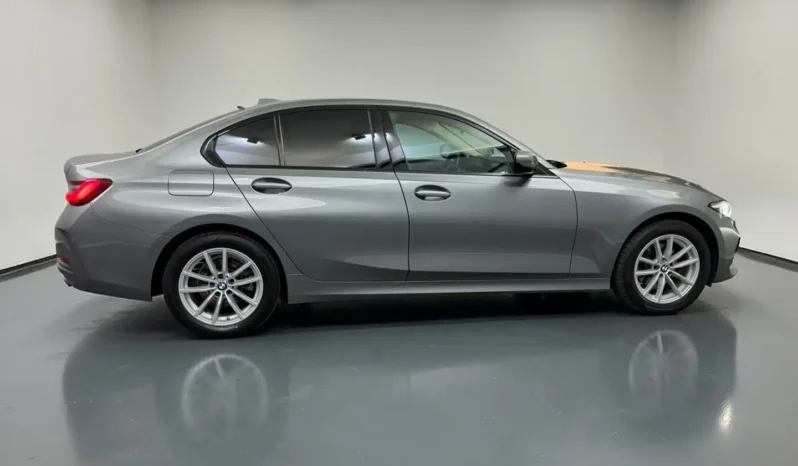 
								BMW 320d Limousine xDrive Shadow-Line full									