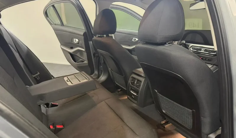 
								BMW 320d Limousine xDrive Shadow-Line full									