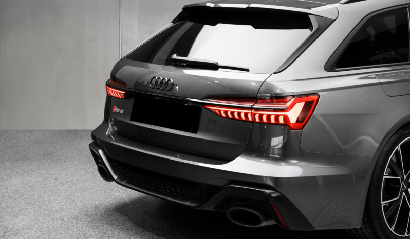 
								Audi RS6 Avant 4.0 TFSI quattro full									