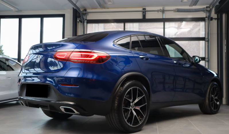 
								Mercedes-Benz GLC 300 e 4MATIC Coupé AMG Designo Night full									