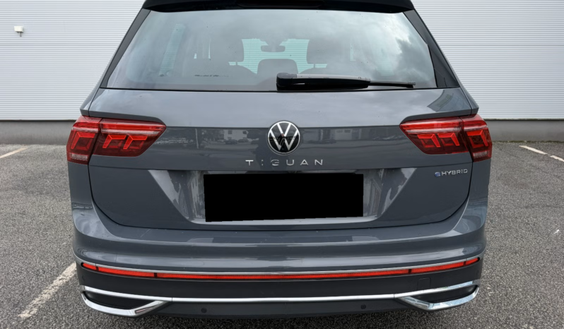 
								Volkswagen Tiguan eHybrid 265 ch DSG full									