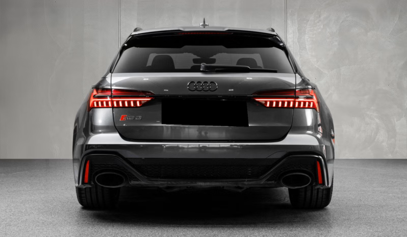 
								Audi RS6 Avant 4.0 TFSI quattro full									